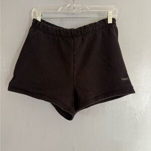 Aritzia TNA Cozy Fleece Perfect Fit Sweatfleece Black Shorts